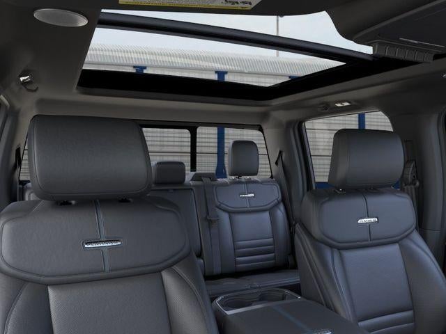 2026 Ford Super Duty F-450 DRW Platinum 4WD Crew Cab 8' Box