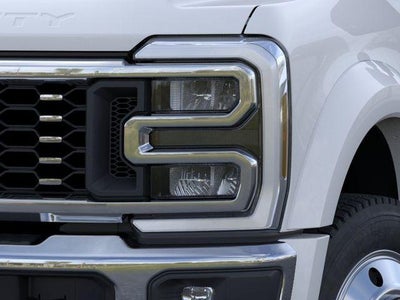 2026 Ford Super Duty F-450 DRW King Ranch 4WD Crew Cab 8' Box