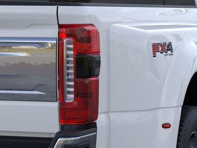 2026 Ford Super Duty F-450 DRW King Ranch 4WD Crew Cab 8' Box