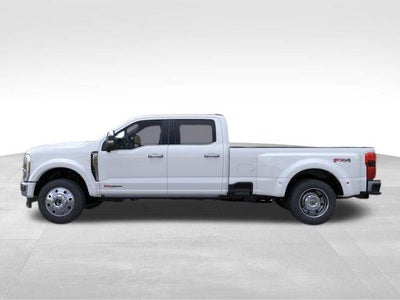 2026 Ford Super Duty F-450 DRW King Ranch 4WD Crew Cab 8' Box