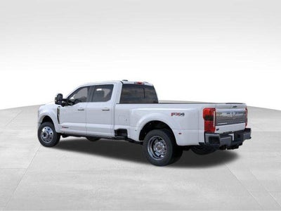 2026 Ford Super Duty F-450 DRW King Ranch 4WD Crew Cab 8' Box