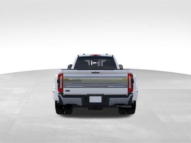 2026 Ford Super Duty F-450 DRW King Ranch 4WD Crew Cab 8' Box