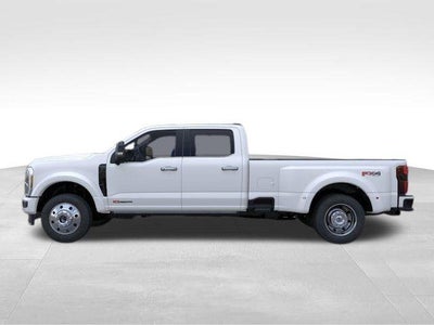2026 Ford Super Duty F-450 DRW Platinum 4WD Crew Cab 8' Box