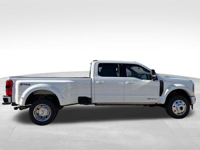 2026 Ford Super Duty F-450 DRW Platinum 4WD Crew Cab 8' Box