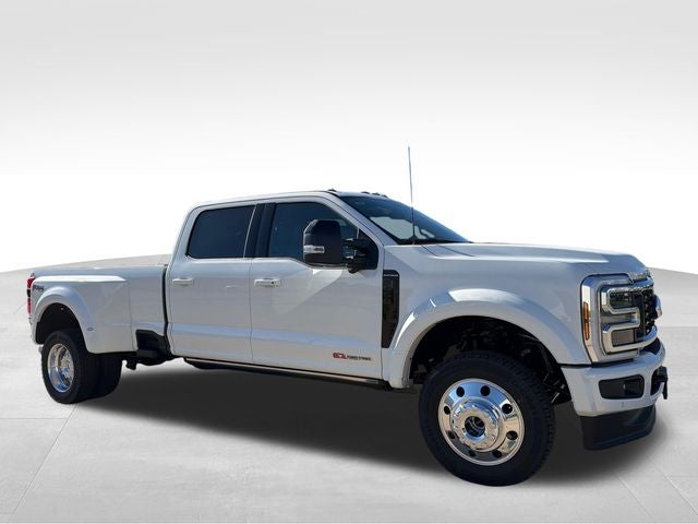 2026 Ford Super Duty F-450 DRW Platinum 4WD Crew Cab 8' Box