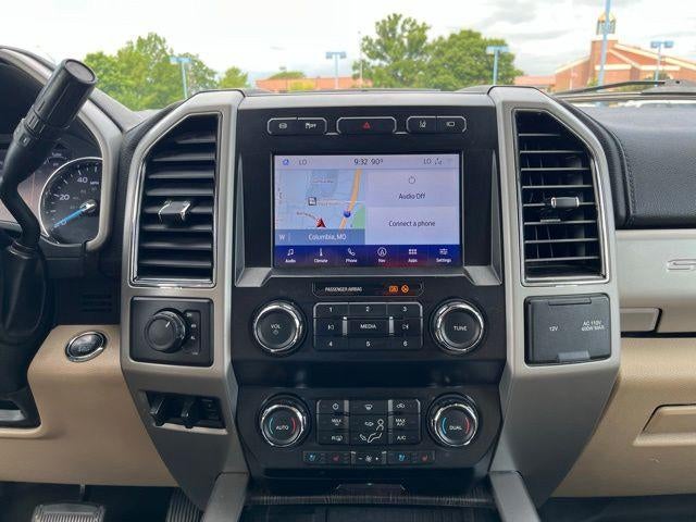 2020 Ford Super Duty F-450 DRW LARIAT 4WD Crew Cab 8' Box