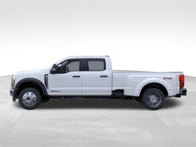 2026 Ford Super Duty F-450 DRW XL 4WD Crew Cab 8' Box