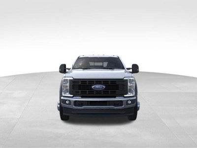 2026 Ford Super Duty F-450 DRW XL 4WD Crew Cab 8' Box