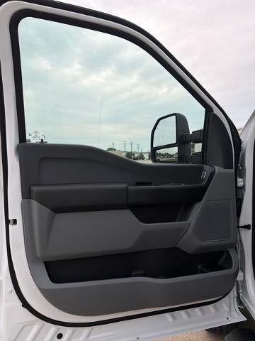2026 Ford Super Duty F-250 SRW XL 4WD Reg Cab 8' Box