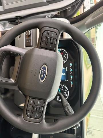 2026 Ford Super Duty F-250 SRW XL 4WD Reg Cab 8' Box