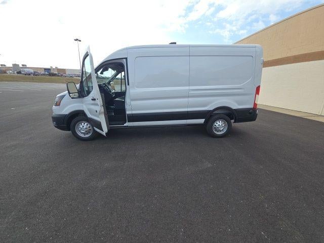 2026 Ford Transit Cargo Van T-250 148" Med Rf 9150 GVWR AWD