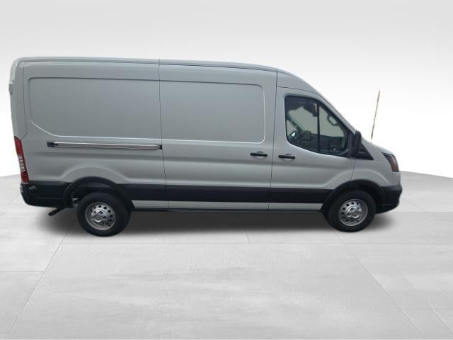 2026 Ford Transit Cargo Van T-250 148" Med Rf 9150 GVWR AWD
