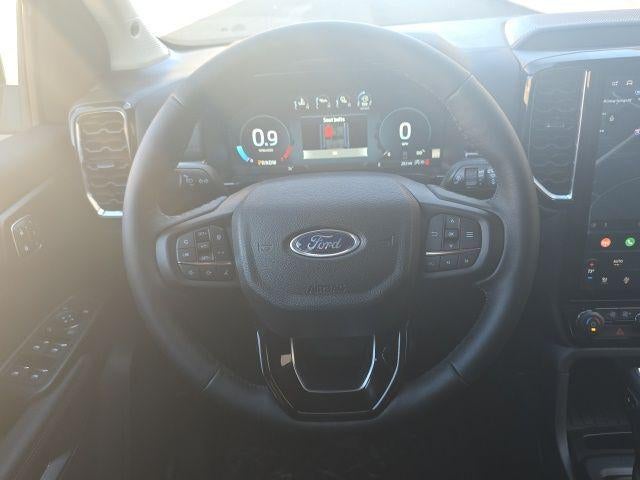 2025 Ford Ranger LARIAT 4WD SuperCrew 5' Box