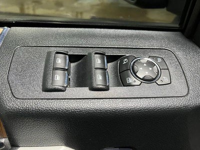 2018 Ford F-150 LARIAT 4WD SuperCrew 5.5' Box