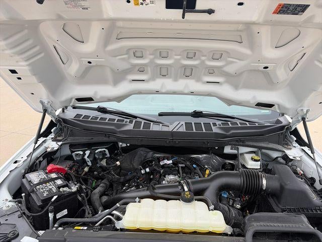 2025 Ford F-150 STX 4WD SuperCrew 5.5' Box