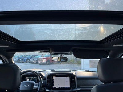 2022 Ford F-150 Platinum 4WD SuperCrew 5.5' Box