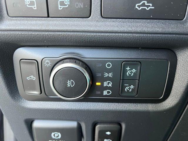 2022 Ford F-150 LARIAT 4WD SuperCrew 5.5' Box