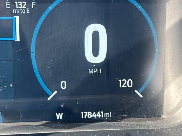 2022 Ford F-150 LARIAT 4WD SuperCrew 5.5' Box