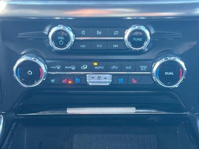 2022 Ford F-150 LARIAT 4WD SuperCrew 5.5' Box
