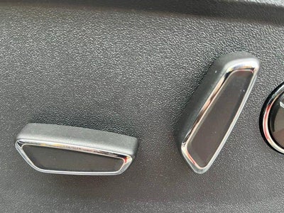 2022 Ford F-150 LARIAT 4WD SuperCrew 5.5' Box