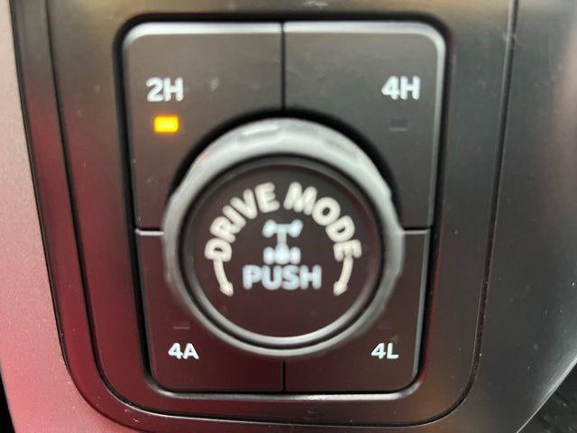 2022 Ford F-150 LARIAT 4WD SuperCrew 5.5' Box