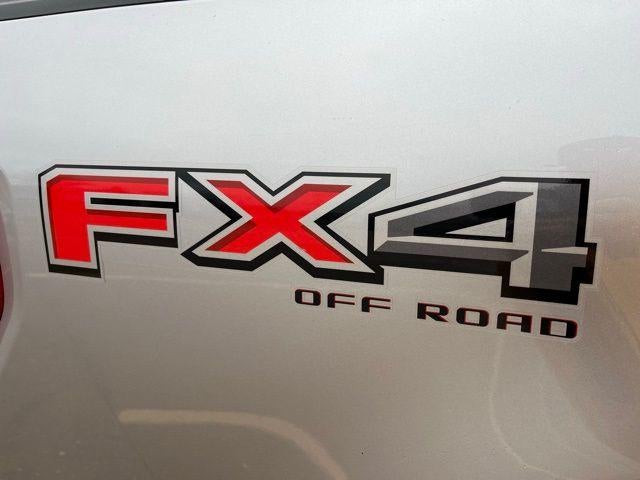 2022 Ford F-150 LARIAT 4WD SuperCrew 5.5' Box