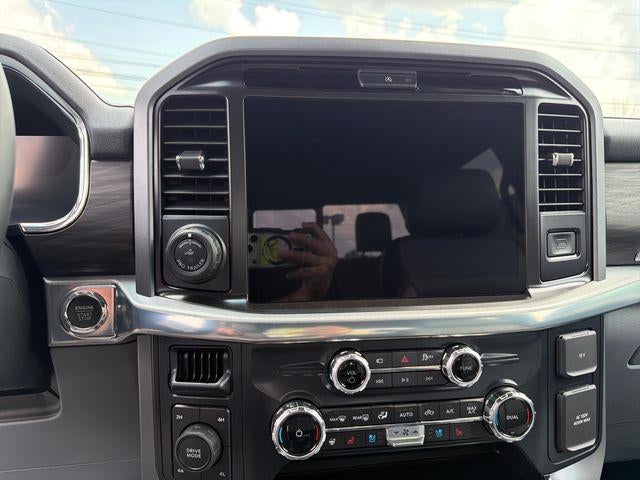 2026 Ford F-150 LARIAT 4WD SuperCrew 5.5' Box
