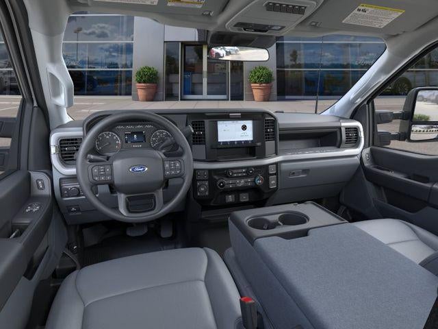 2026 Ford Super Duty F-350 SRW XL 4WD Reg Cab 8' Box