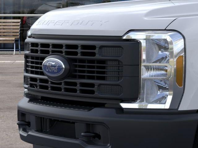2026 Ford Super Duty F-350 SRW XL 4WD Reg Cab 8' Box