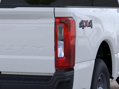 2026 Ford Super Duty F-350 SRW XL 4WD Reg Cab 8' Box