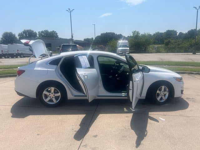 2022 Chevrolet Malibu 4dr Sdn LS w/1LS