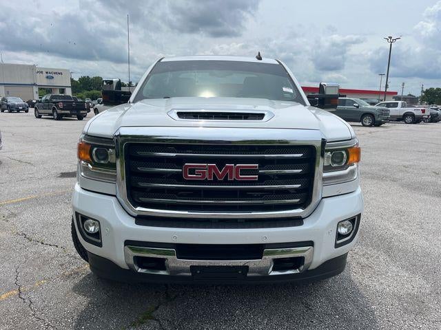 2017 GMC Sierra 2500 HD Crew Cab Standard Box 4-Wheel Drive SLT