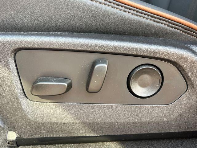 2026 GMC Canyon Crew Cab Short Box 4-Wheel Drive AT4