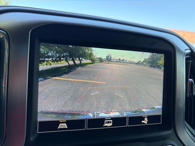 2021 GMC Sierra 1500 Crew Cab Short Box 4-Wheel Drive SLT