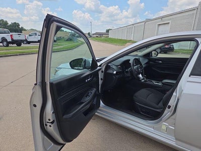 2020 Nissan Altima 2.5 S Sedan