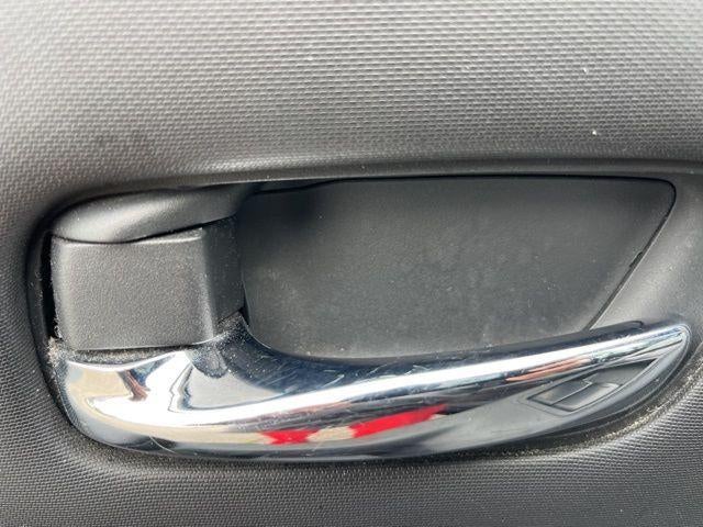 2022 Nissan Frontier Crew Cab 4x4 SV Auto