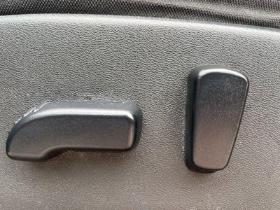 2022 Nissan Frontier Crew Cab 4x4 SV Auto