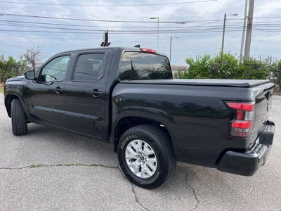 2022 Nissan Frontier Crew Cab 4x4 SV Auto