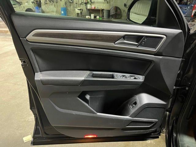 2018 Volkswagen Atlas 3.6L V6 SE w/Technology FWD