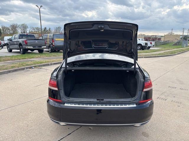 2022 Volkswagen Passat 2.0T SE Auto