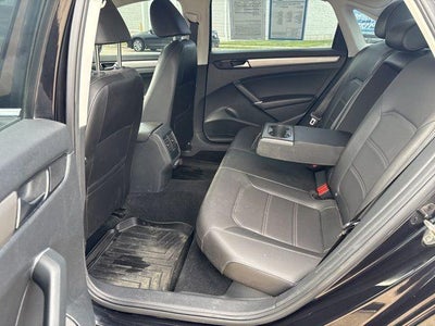 2022 Volkswagen Passat 2.0T SE Auto