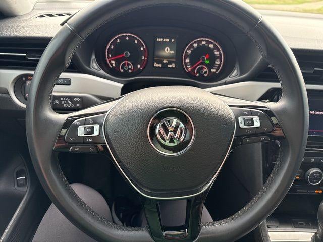 2022 Volkswagen Passat 2.0T SE Auto