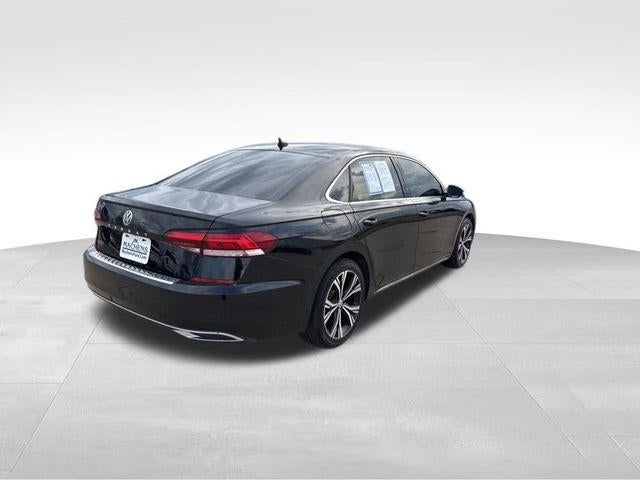 2022 Volkswagen Passat 2.0T SE Auto