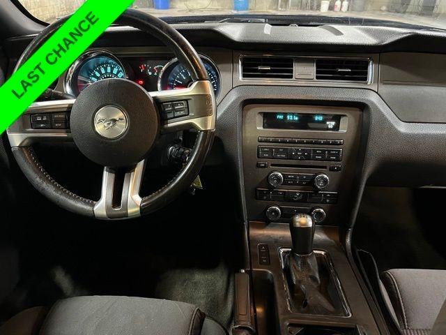 2014 Ford Mustang 2dr Cpe V6