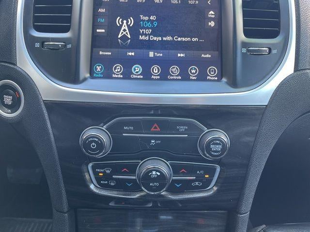 2017 Chrysler 300 Limited AWD