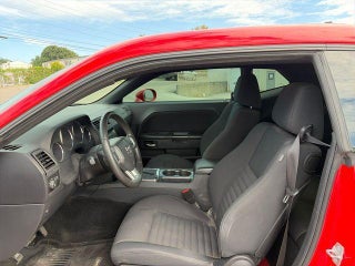 2014 Dodge Challenger 2dr Cpe SXT