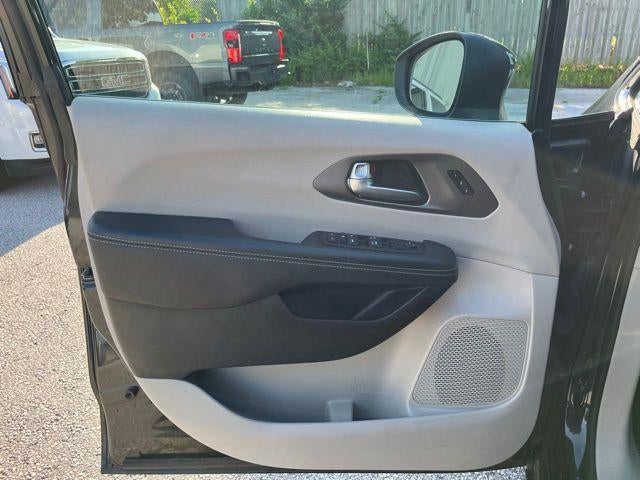 2023 Chrysler Pacifica Touring L FWD