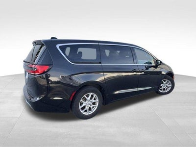2023 Chrysler Pacifica Touring L FWD