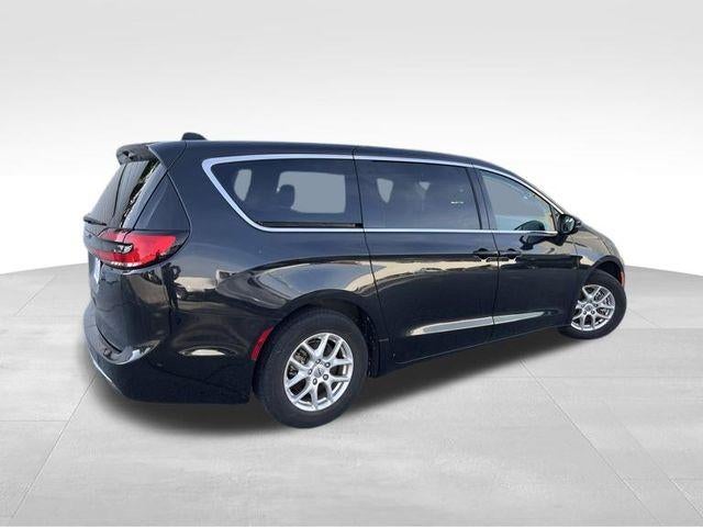 2023 Chrysler Pacifica Touring L FWD