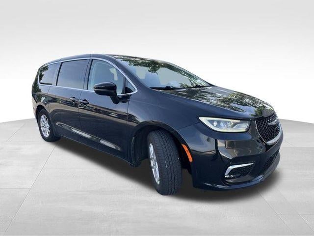 2023 Chrysler Pacifica Touring L FWD